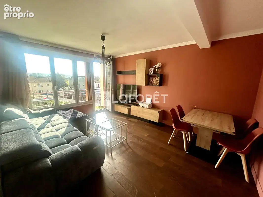 Appartement à LE PERREUX-SUR-MARNE