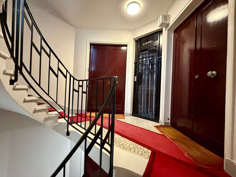 Appartement à vendre 5 pièces PARIS 17EME ARRONDISSEMENT (75) - photo 11