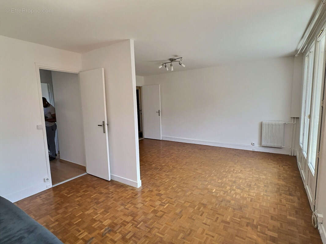 Appartement à IVRY-SUR-SEINE