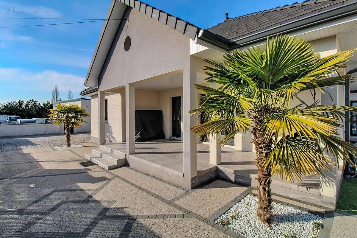 Photo 2 - Maison à CIRY-LE-NOBLE