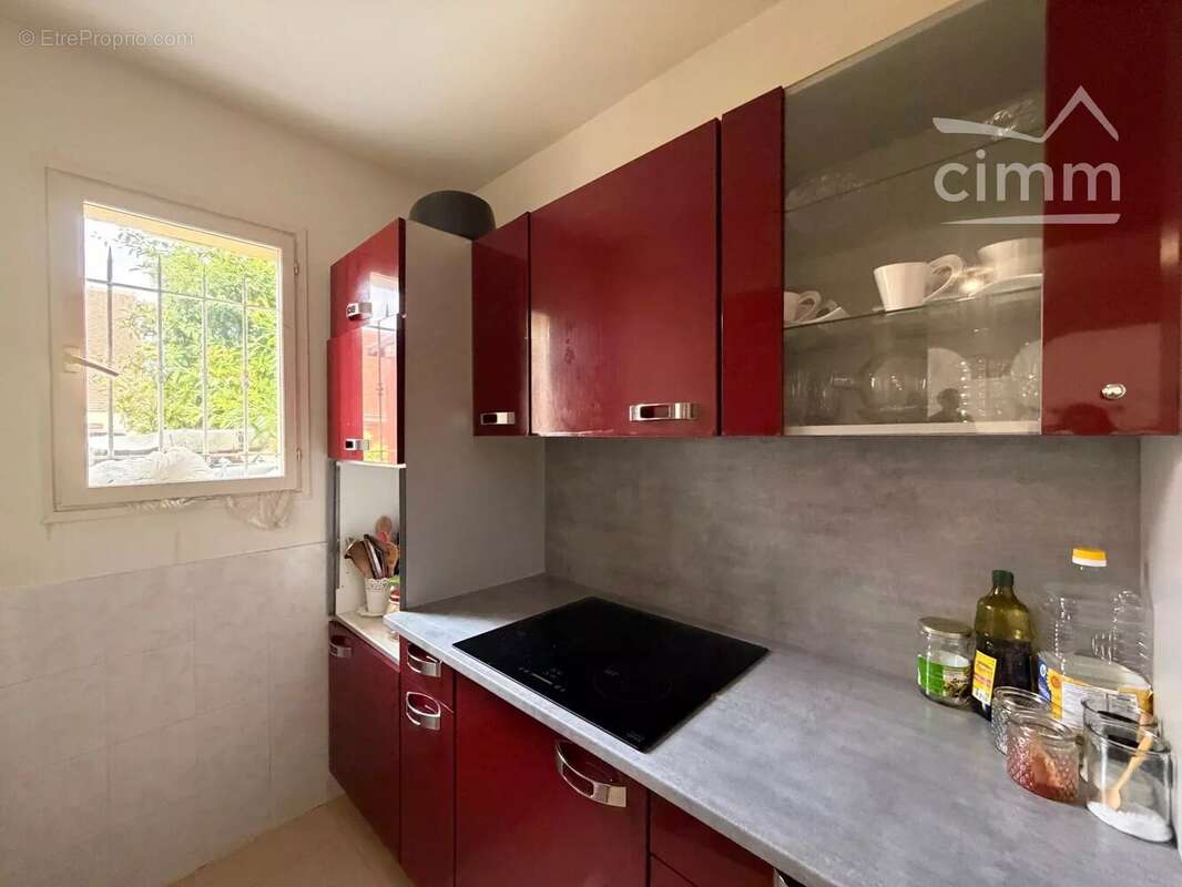MER – Maison de plain-pied 112 m² – 3 chambres – Terrain 700 m² – Garage - photo 6