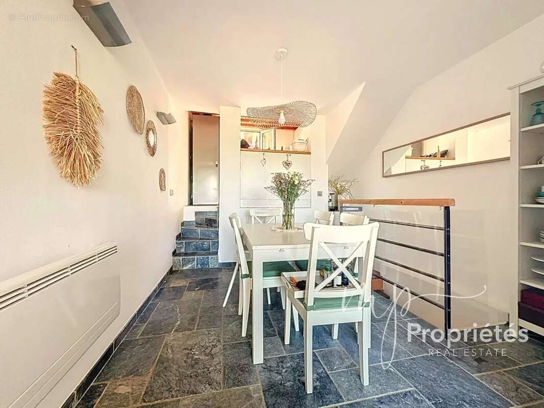 Appartement à COGOLIN