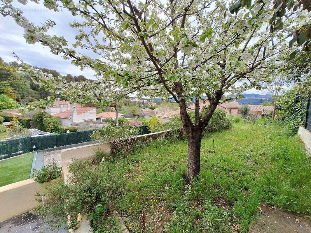 Maison à PEYPIN