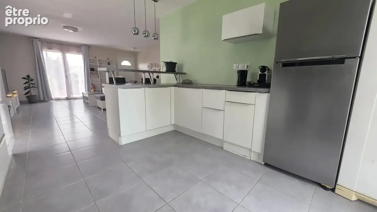 Vend VILLA 3 FACES 85.16 M2  3 chambres, garage,SUR TERRAIN 375 M2 à Homps - photo 4