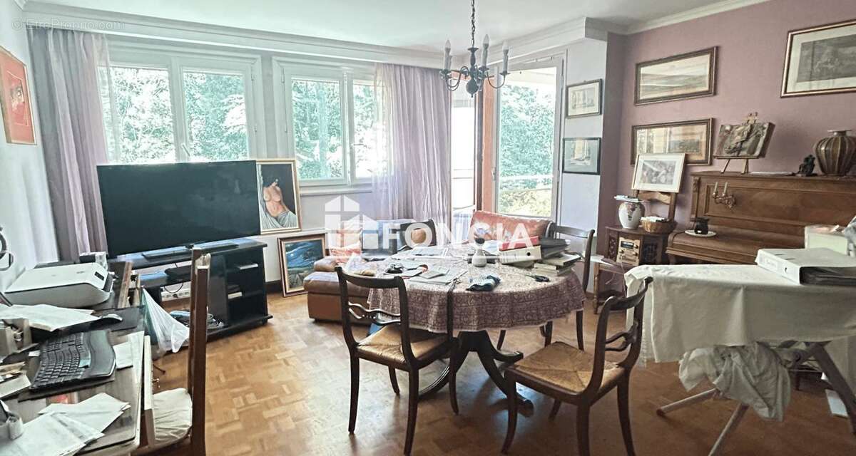 Appartement à MARSEILLE-9E