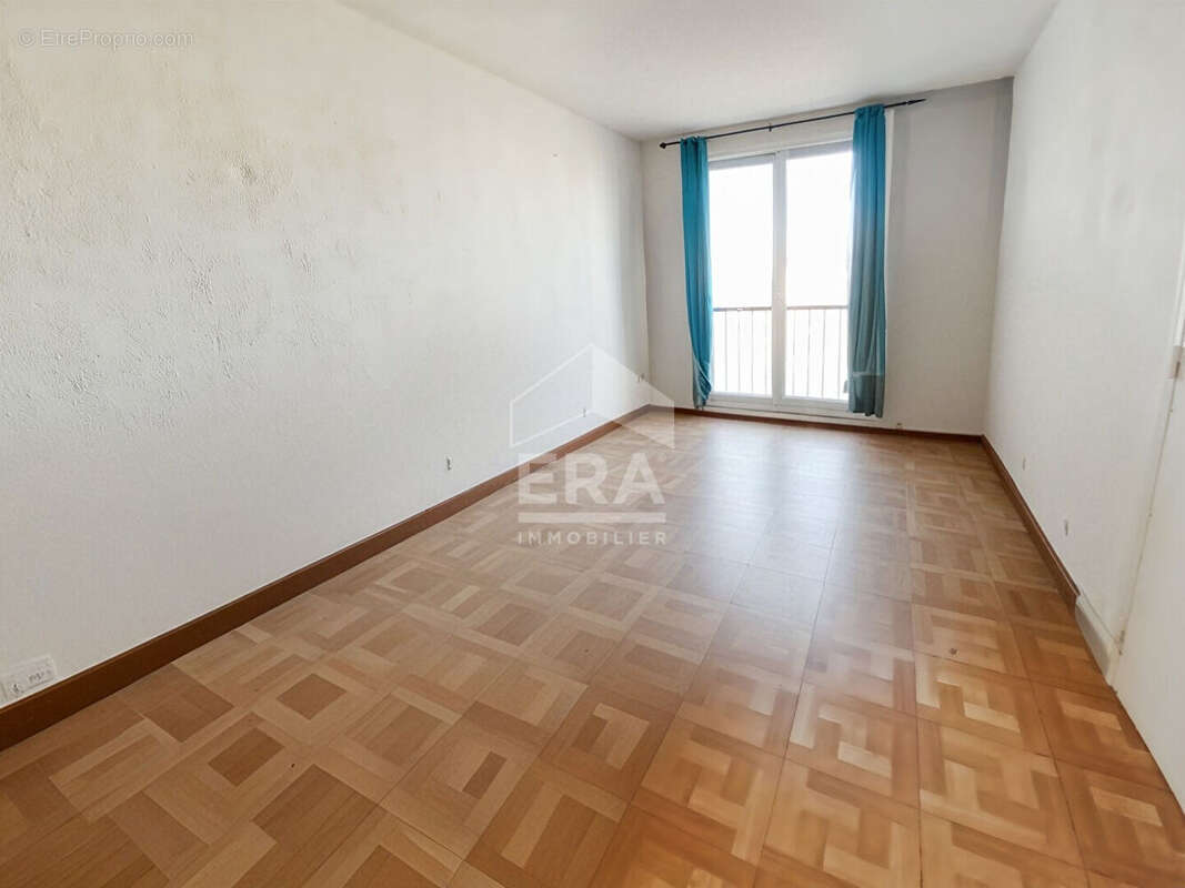 Appartement à SALON-DE-PROVENCE