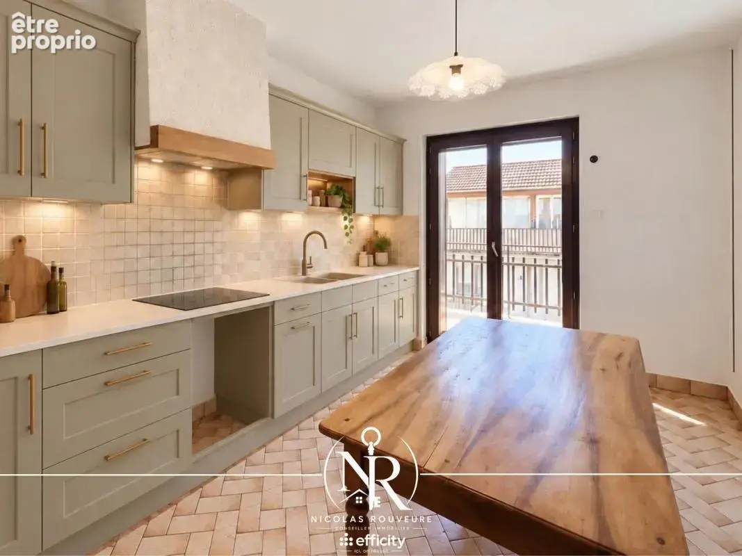 Maison 5 pièces 136 m² à vendre à L'isle-D'abeau (38080) - photo 10