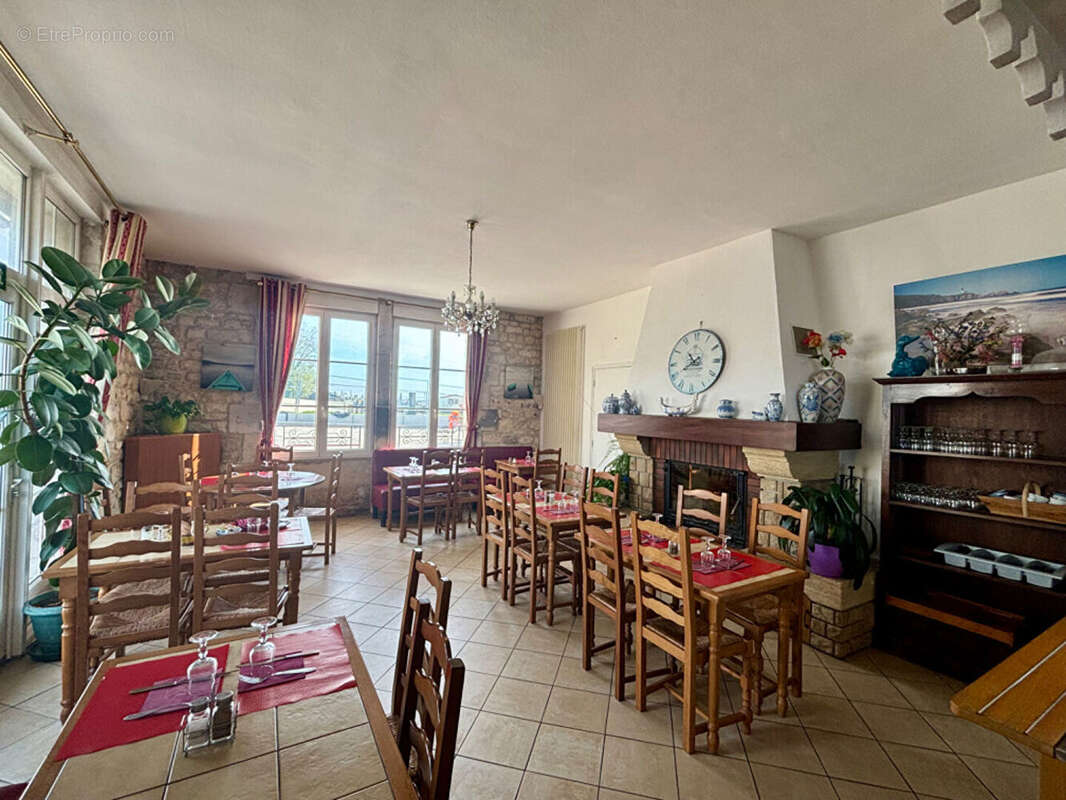 Commerce à ROCHEFORT