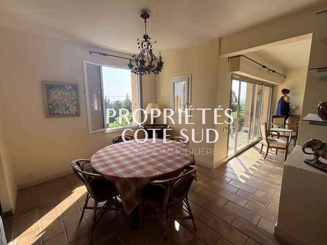 Maison à VILLENEUVE-LES-AVIGNON