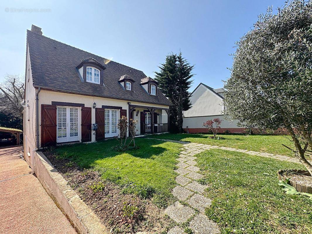 Maison à MARCOUSSIS