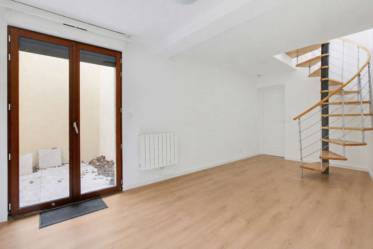 Vanves - plateau - duplex 2 pieces avec jardin - photo 9