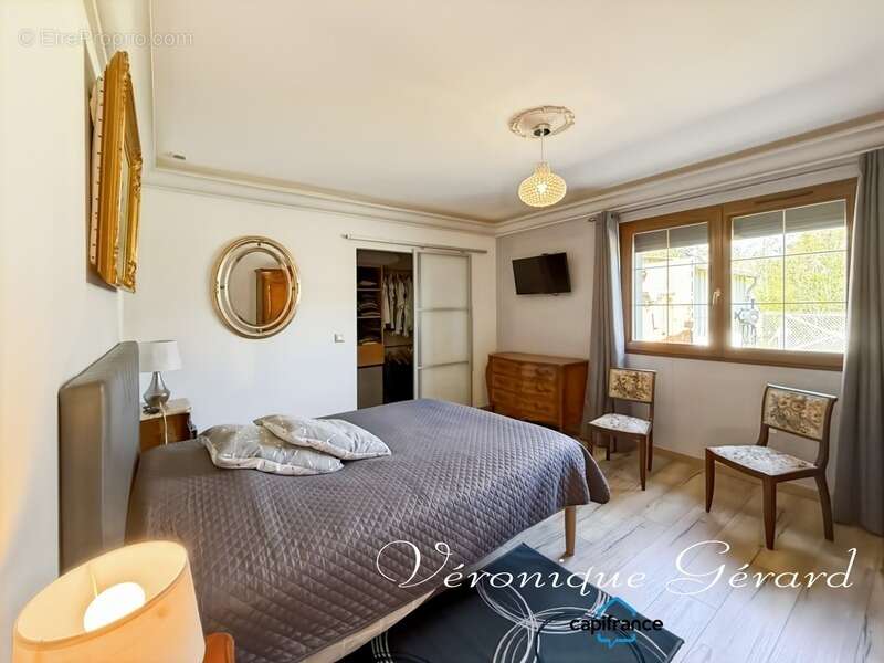 Maison à MOULIN-NEUF