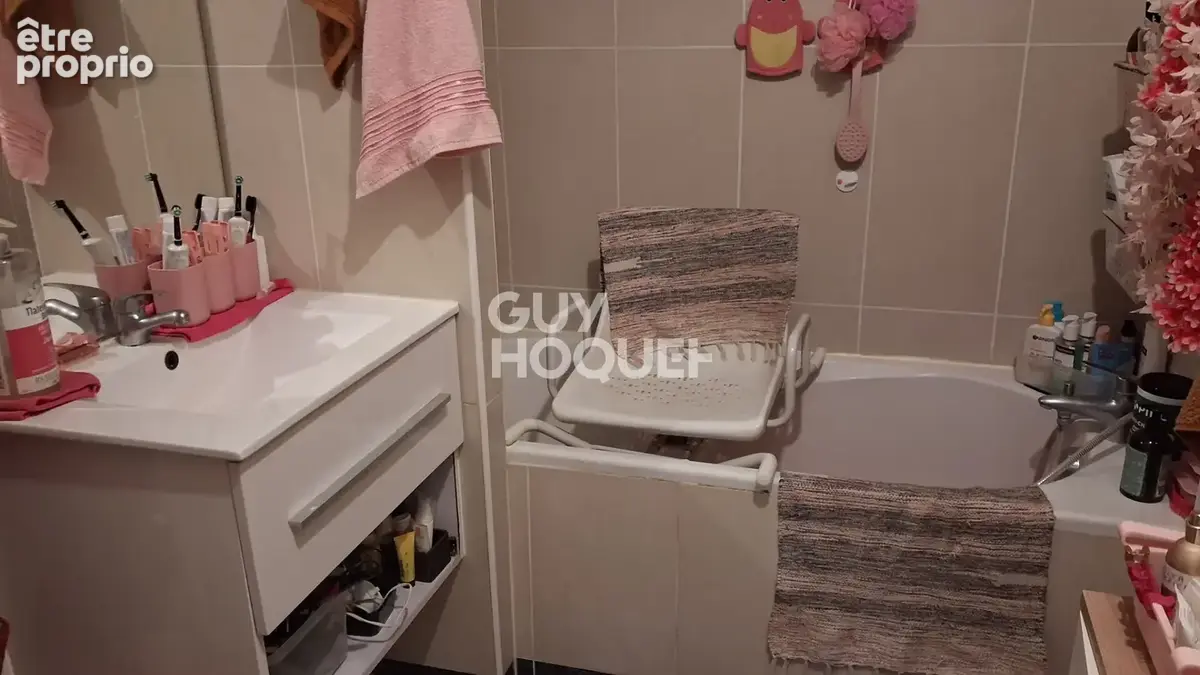 Appartement Sainte Clotilde 2 pièce(s) 60.79 m2 - photo 5