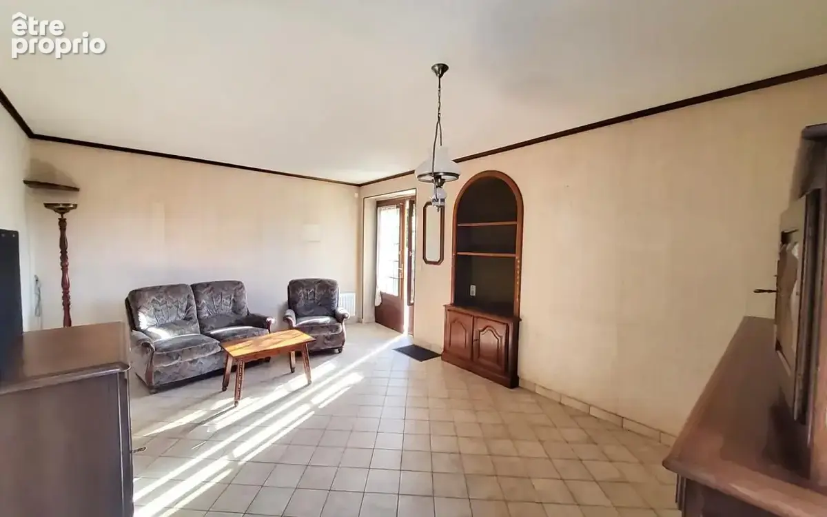 Maison de bourg a renover - garage - st lezin - photo 4