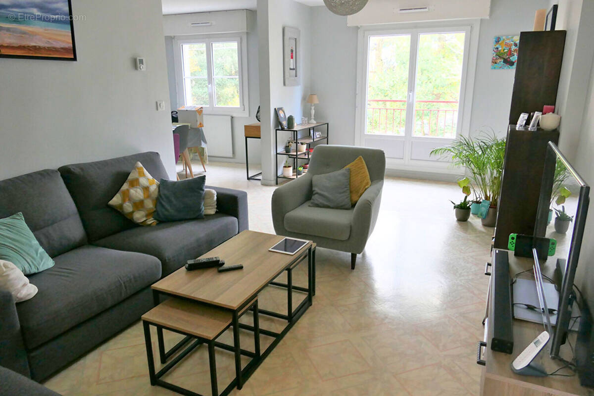 Appartement à REZE