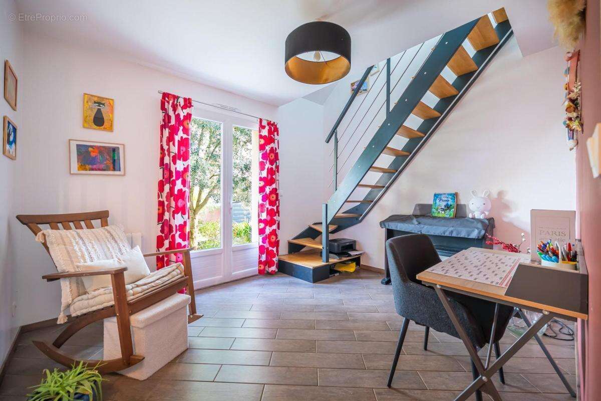 Maison à LA BAZOGE