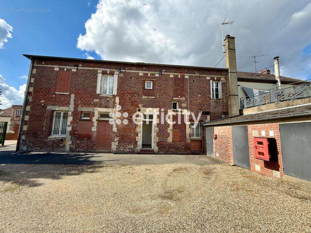 Appartement à HERMES