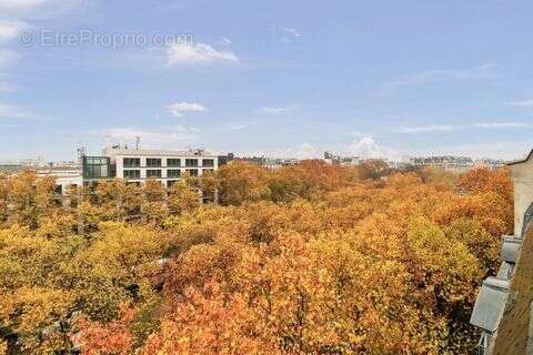 Appartement à PARIS-6E
