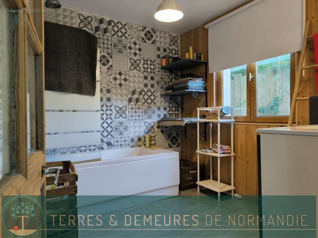 Maison à BOURG-ACHARD