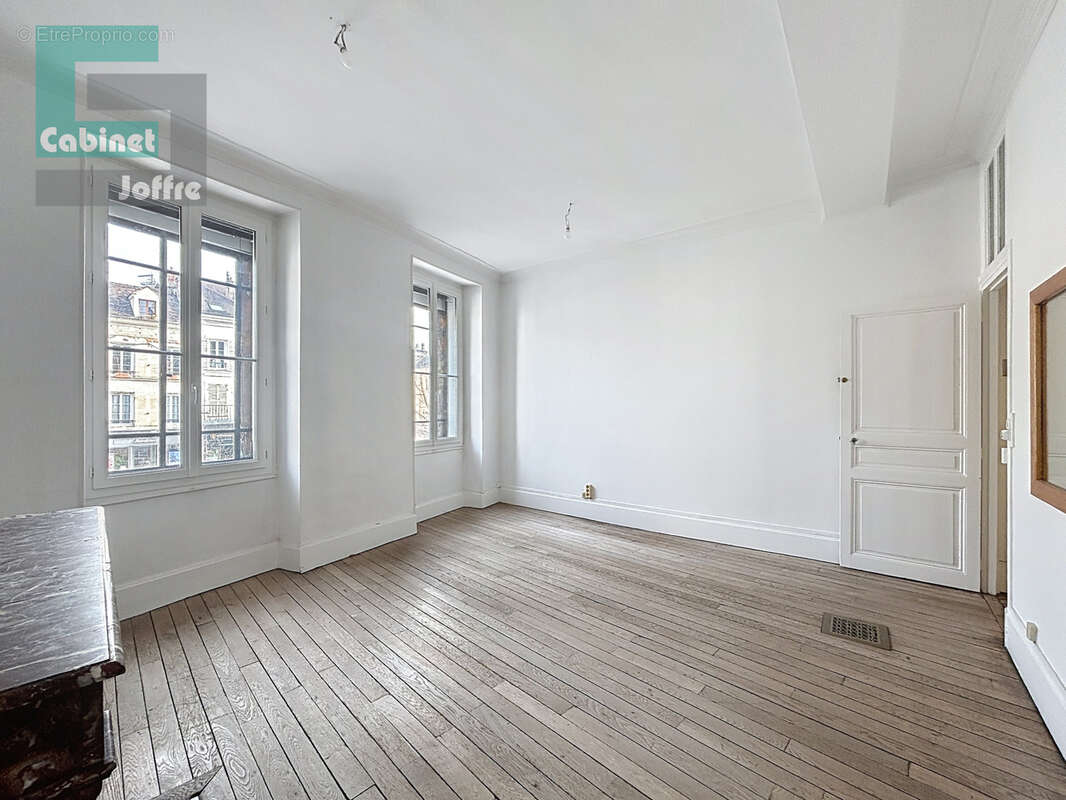 Appartement à FONTAINEBLEAU