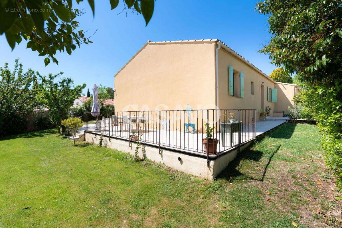Maison à EGUILLES
