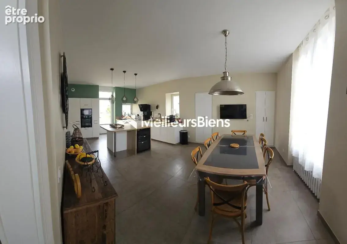 Maison de Maître rénovée de 220M² et annexe de 40M² en centre ville de Mamers - photo 5