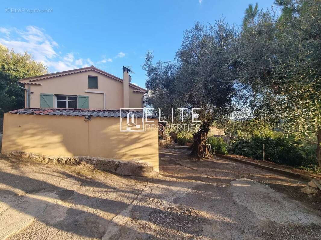 Maison à PEYMEINADE