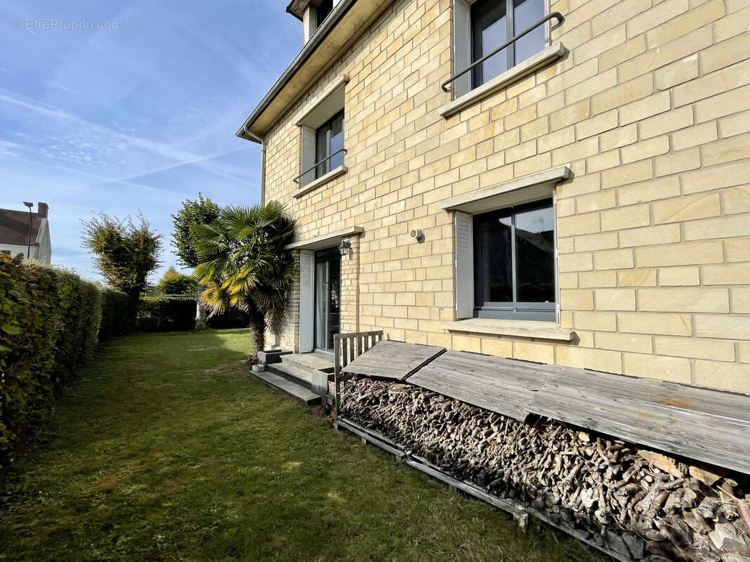 Maison à SAINT-CONTEST