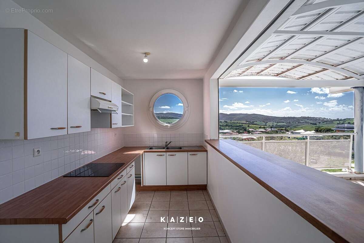 Appartement à SAINTE-LUCE