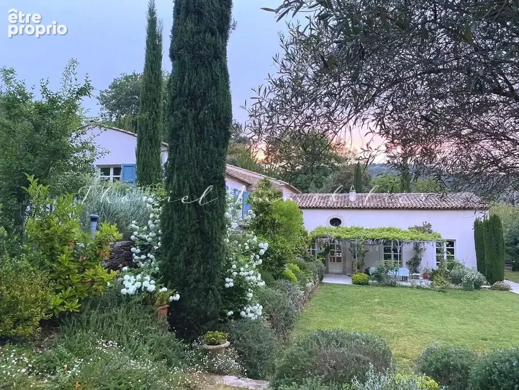 Villa de charme à vendre au cœur de la campagne grimaudoise - photo 2