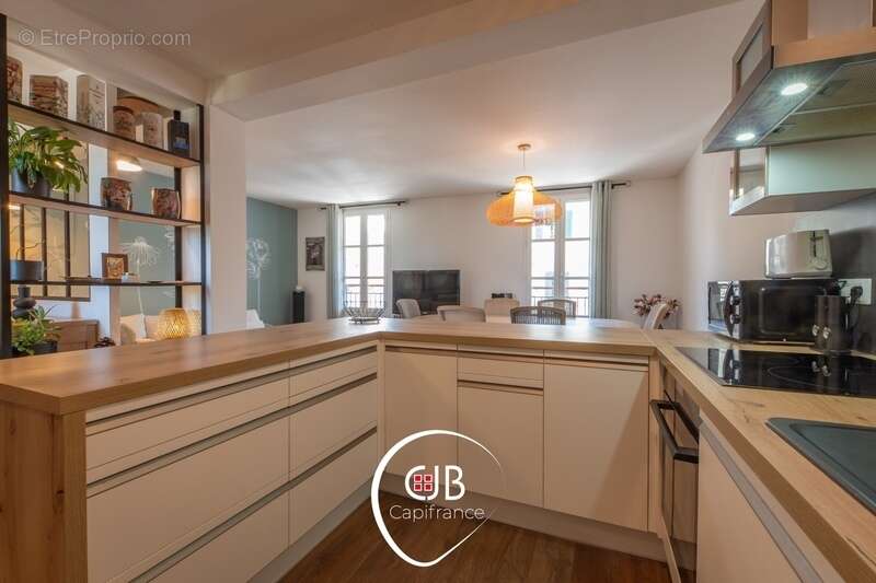 Appartement rénové à Montmélian avec terrasse et vue Mont-Blanc - photo 8