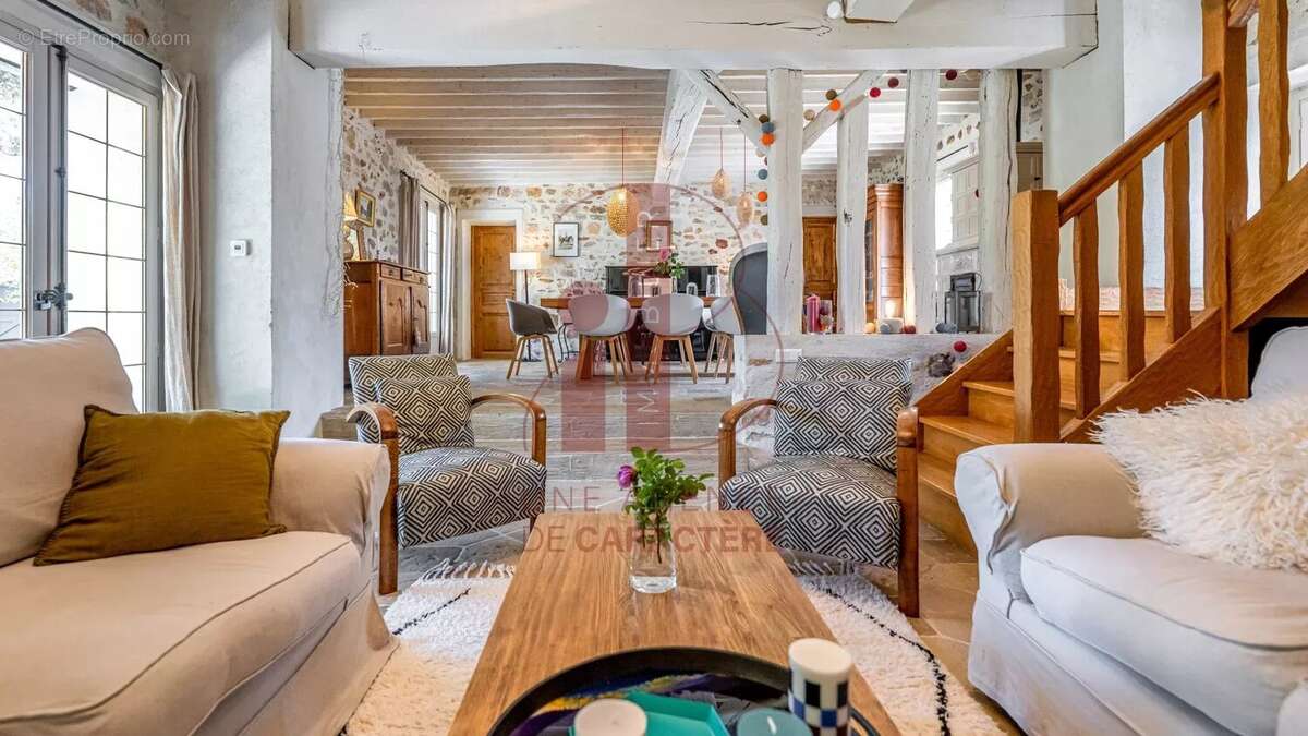 Maison à FONTAINEBLEAU