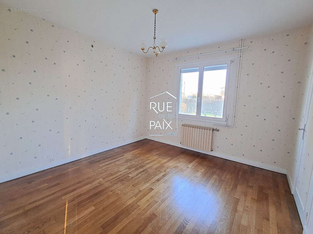 Maison à CHATELLERAULT