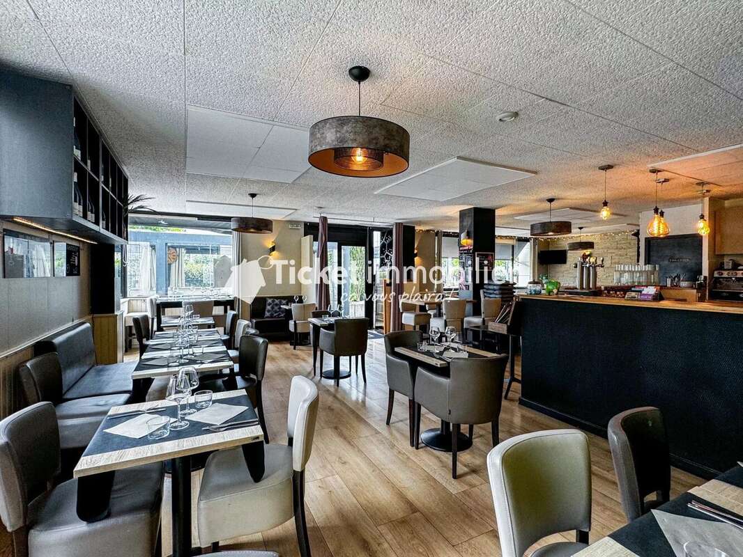 Commerce à COLOMIERS