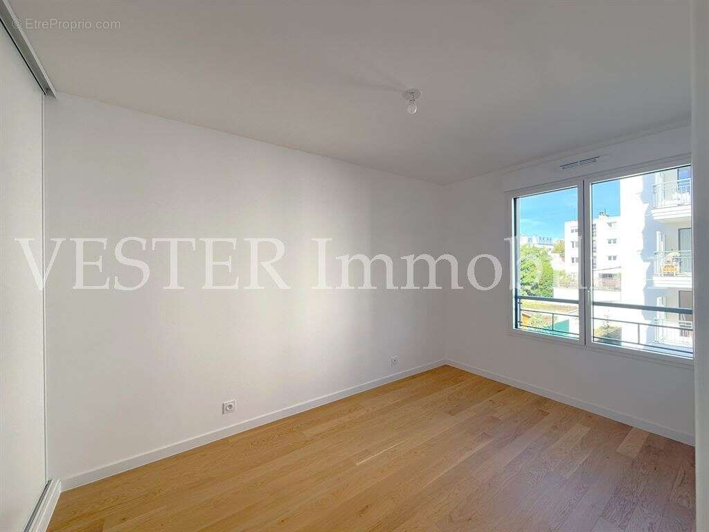 Appartement à SURESNES