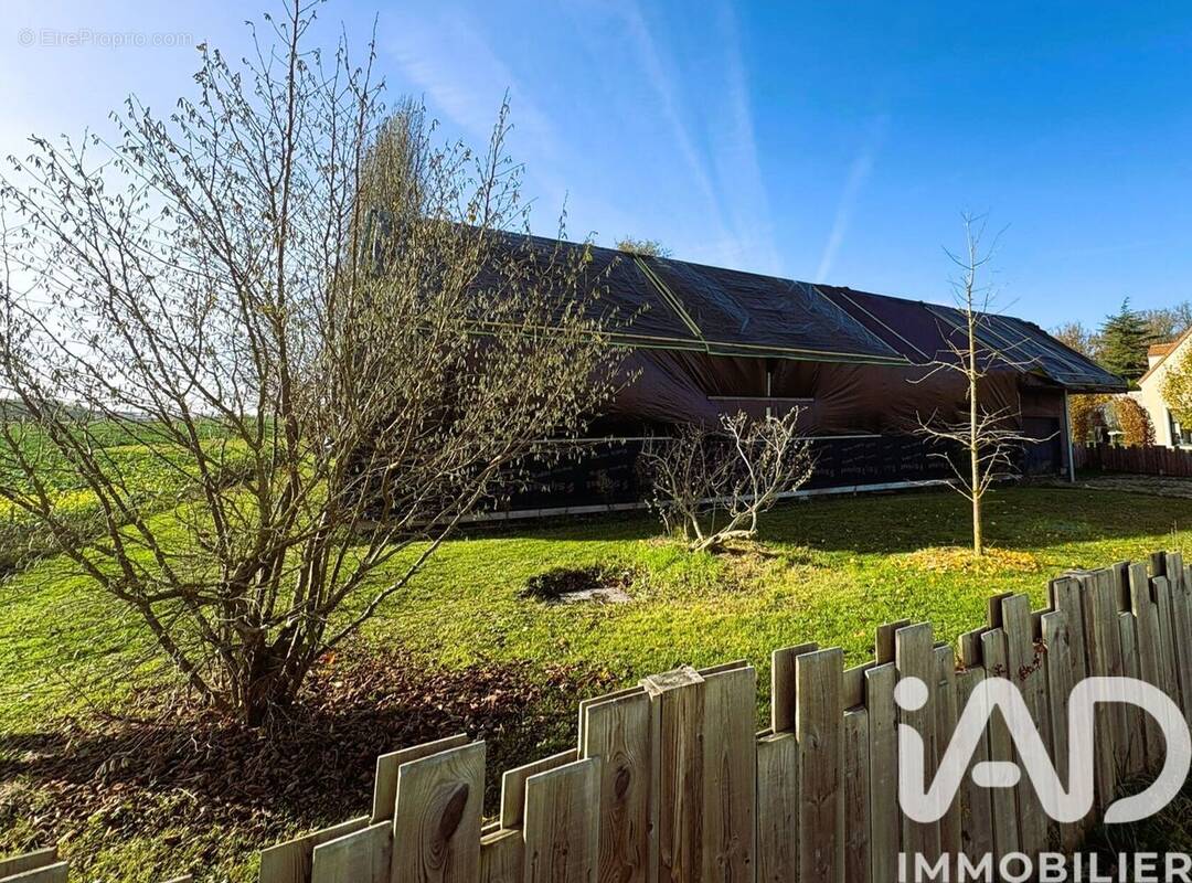 Photo 1 - Maison à SAINT-MAURICE-MONTCOURONNE