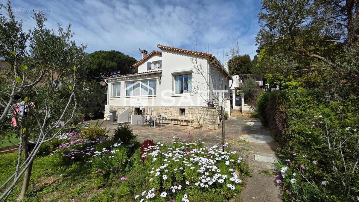 Photo 3 - Maison à SIX-FOURS-LES-PLAGES