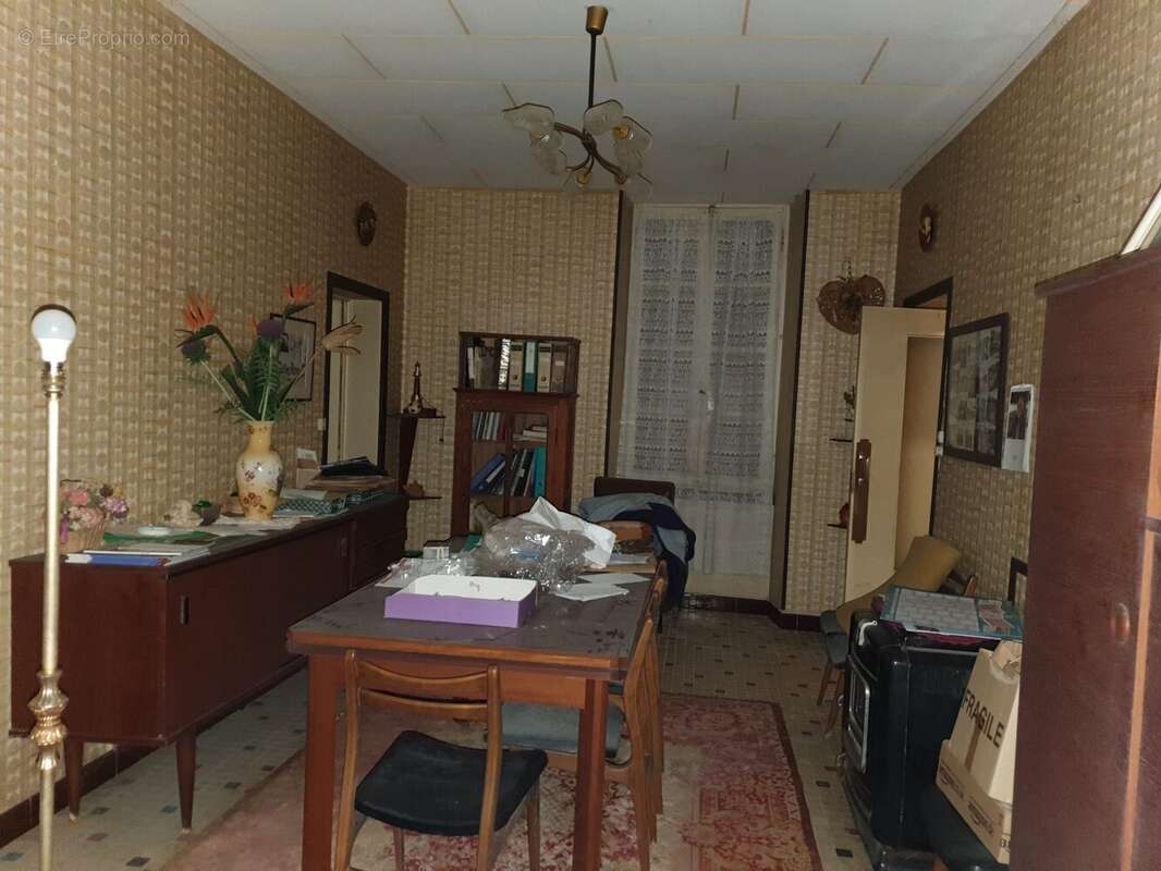 Maison 228 m² à Chenac-Saint-Seurin-D'uzet  - photo 5