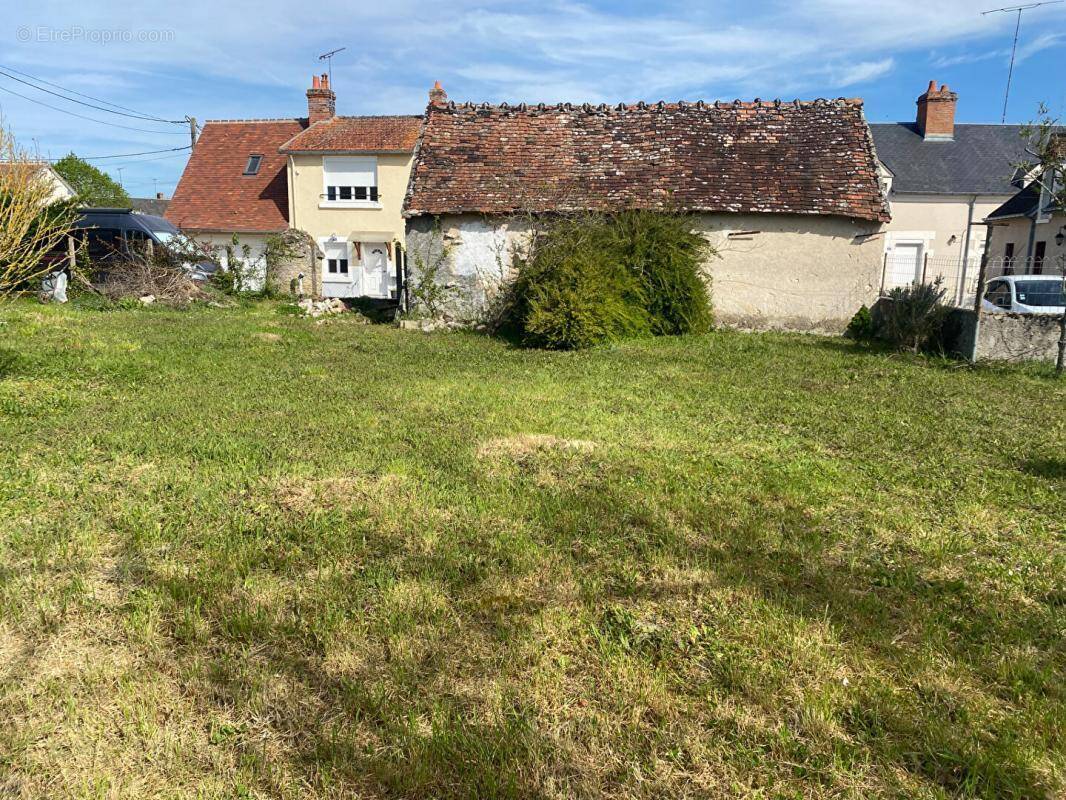 Maison à MEZIERES-EN-BRENNE