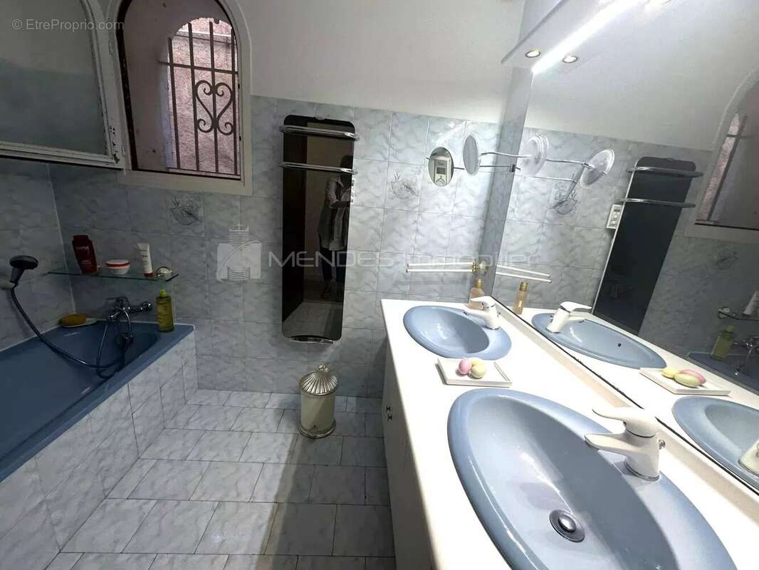 Èze – appartement 4 pieces avec loggia - photo 8