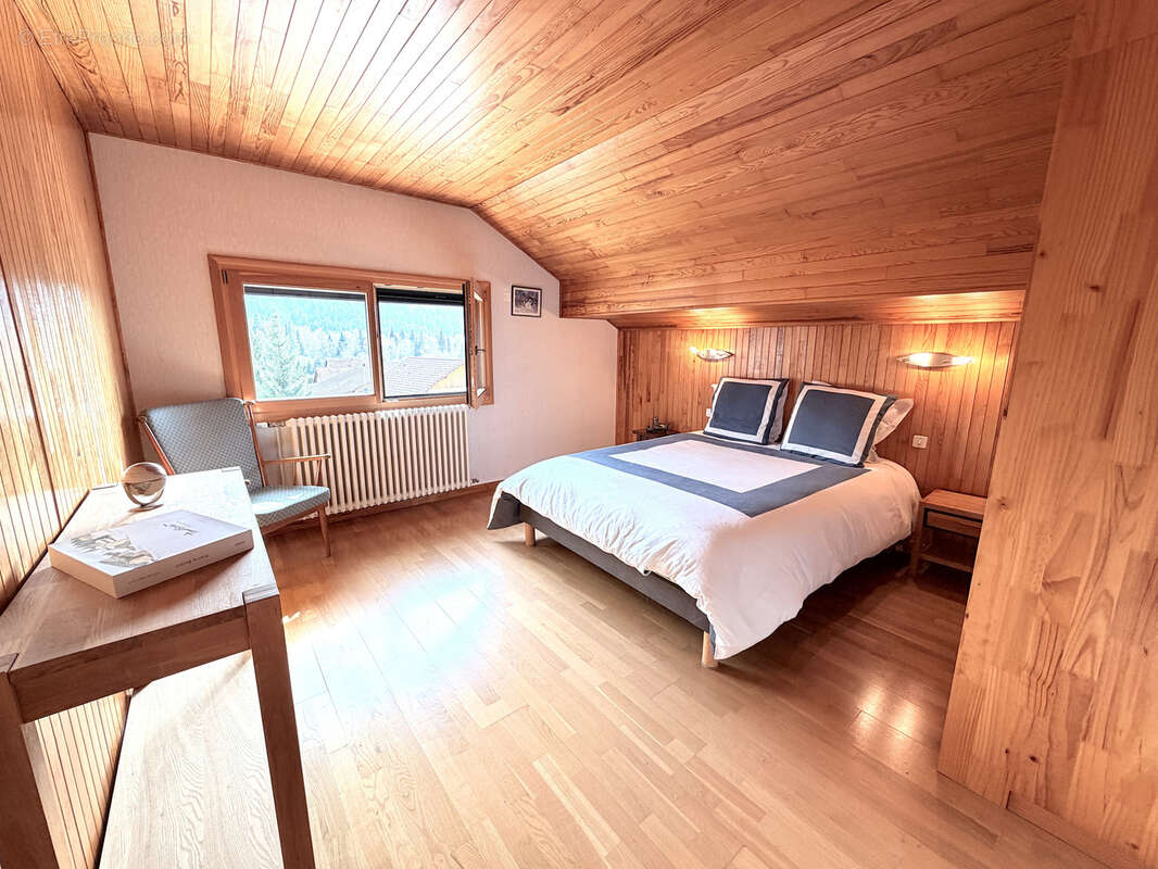 Maison à LA CLUSE-ET-MIJOUX