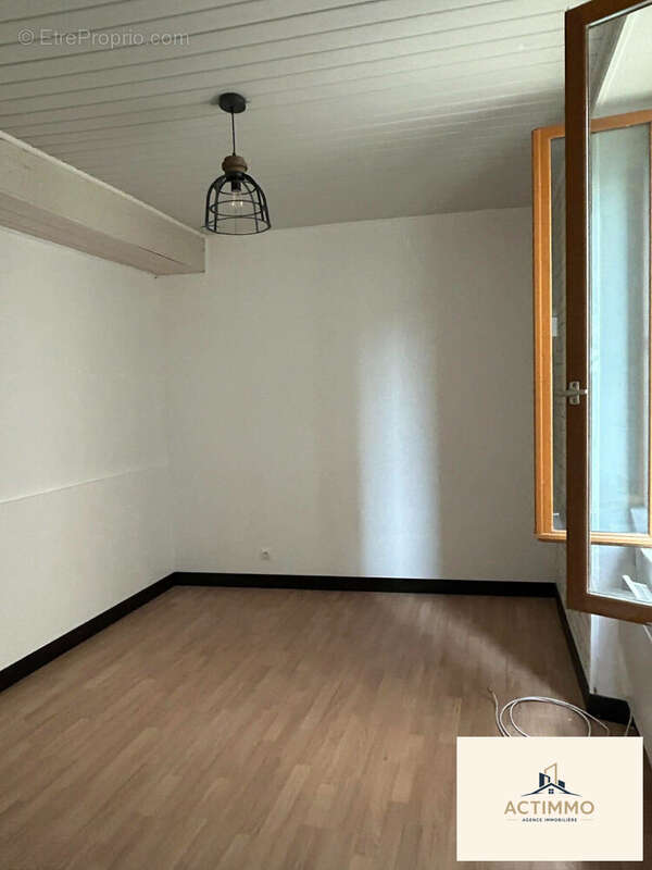 Maison 54 m² à Saint-Aubin-Sur-Yonne  - photo 3