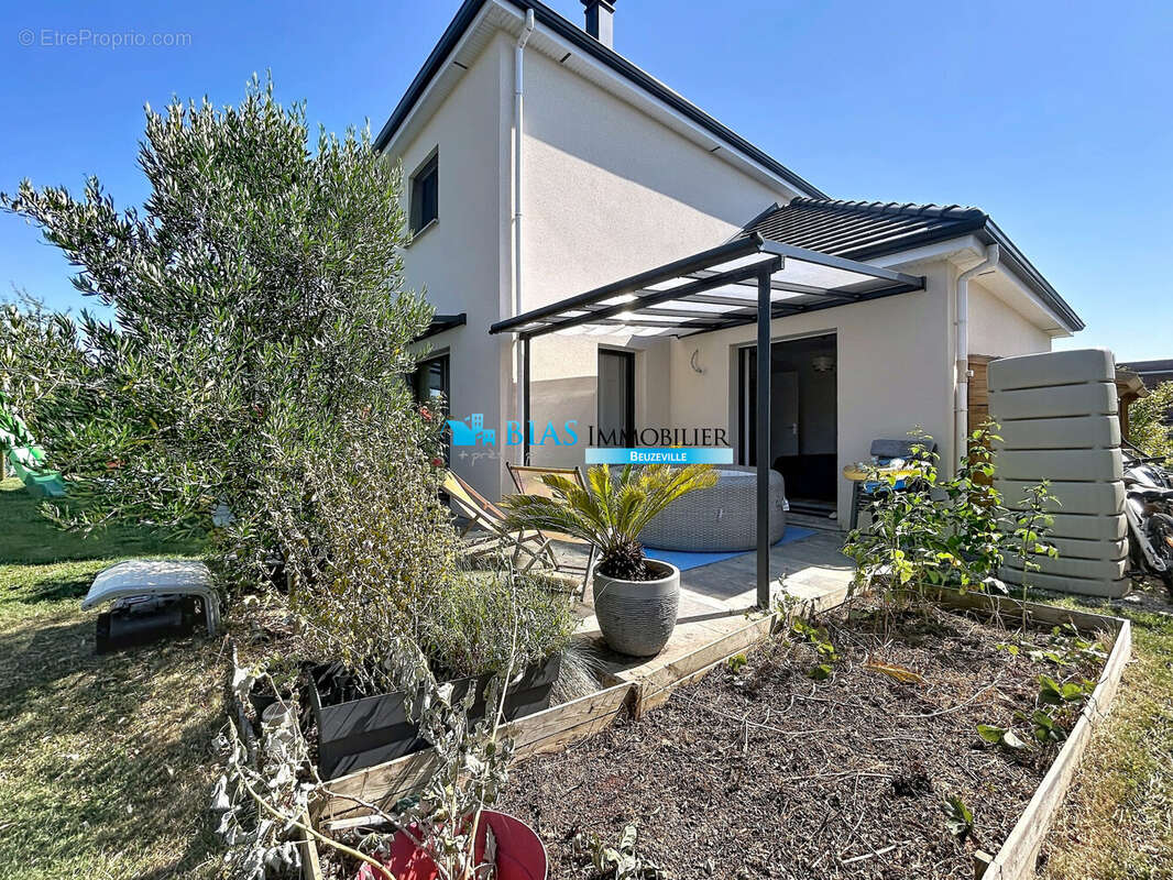 Maison à BEUZEVILLE