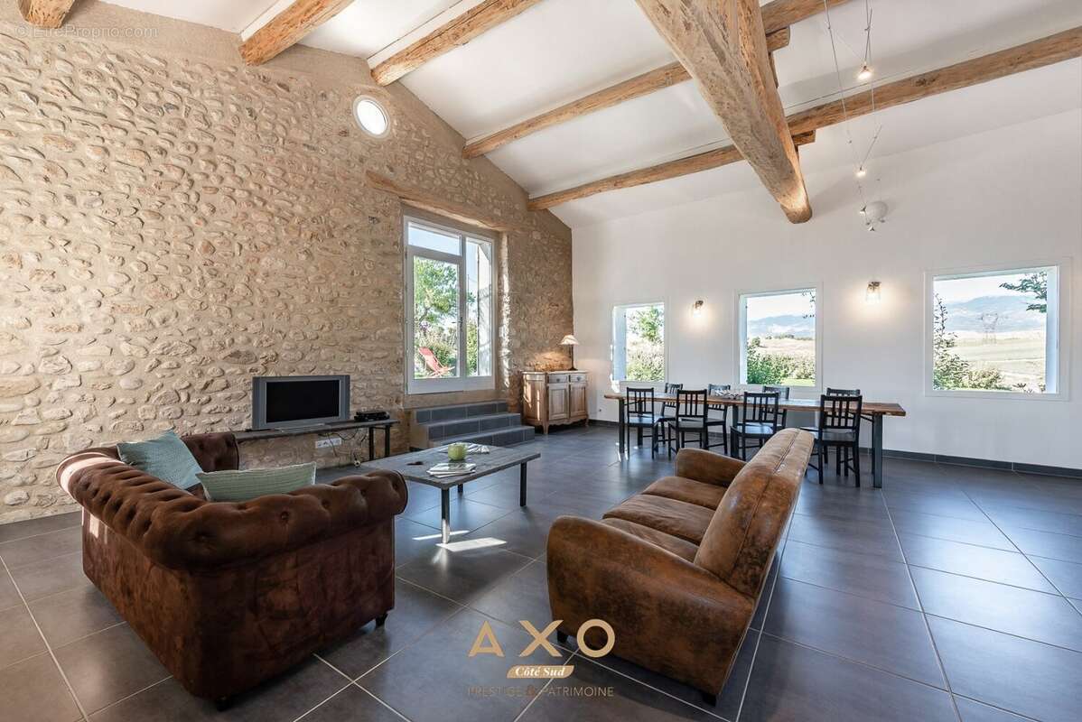 Maison à MOUSTIERS-SAINTE-MARIE