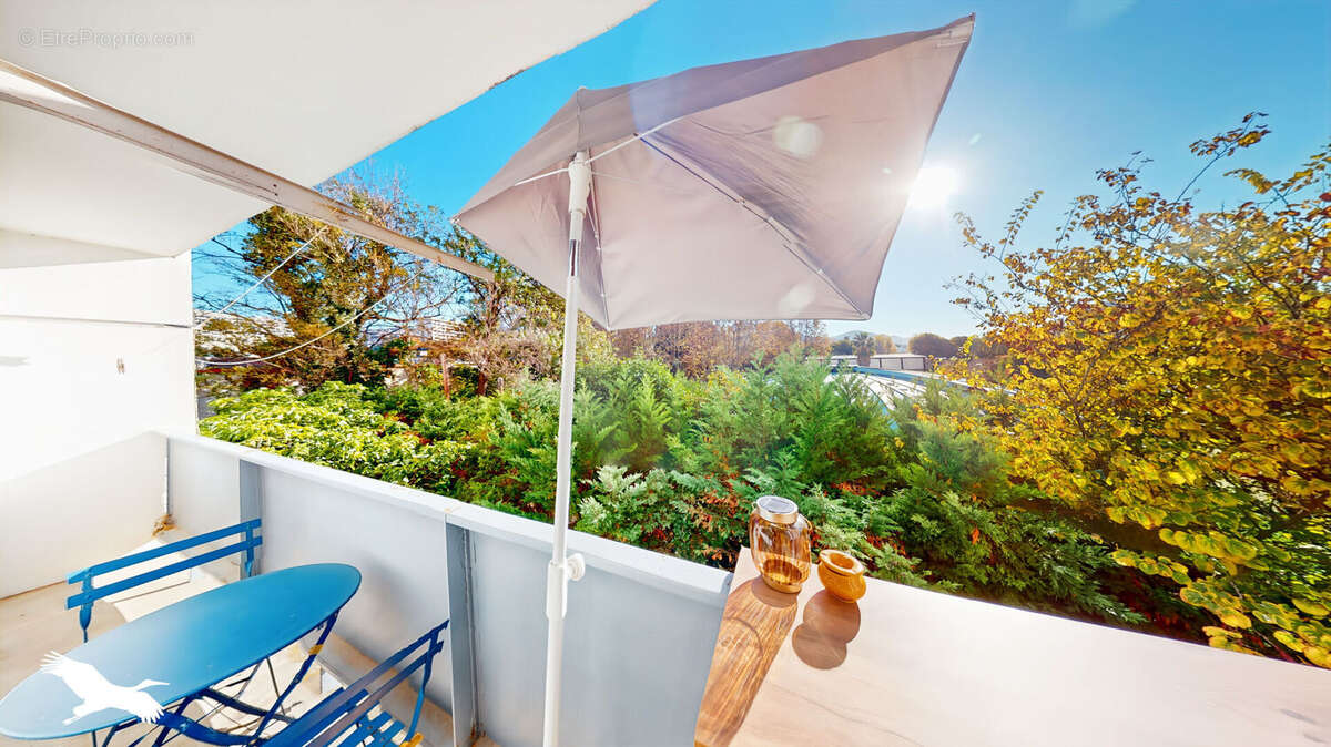 Appartement à MARSEILLE-9E