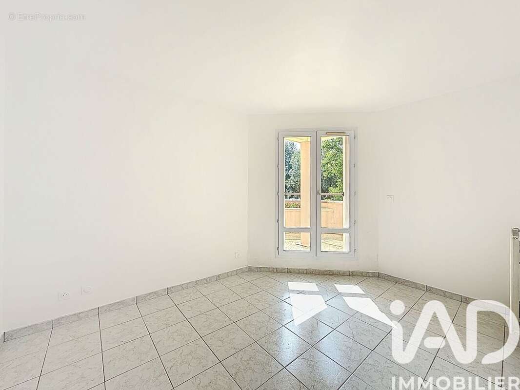 Photo 5 - Appartement à MOISSY-CRAMAYEL