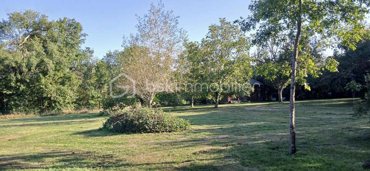 Maison à SAINT-AQUILIN