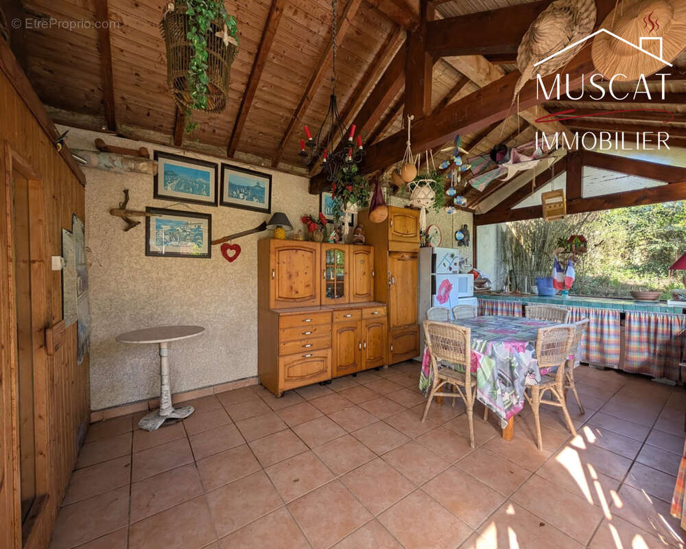 Maison à BONNEFAMILLE