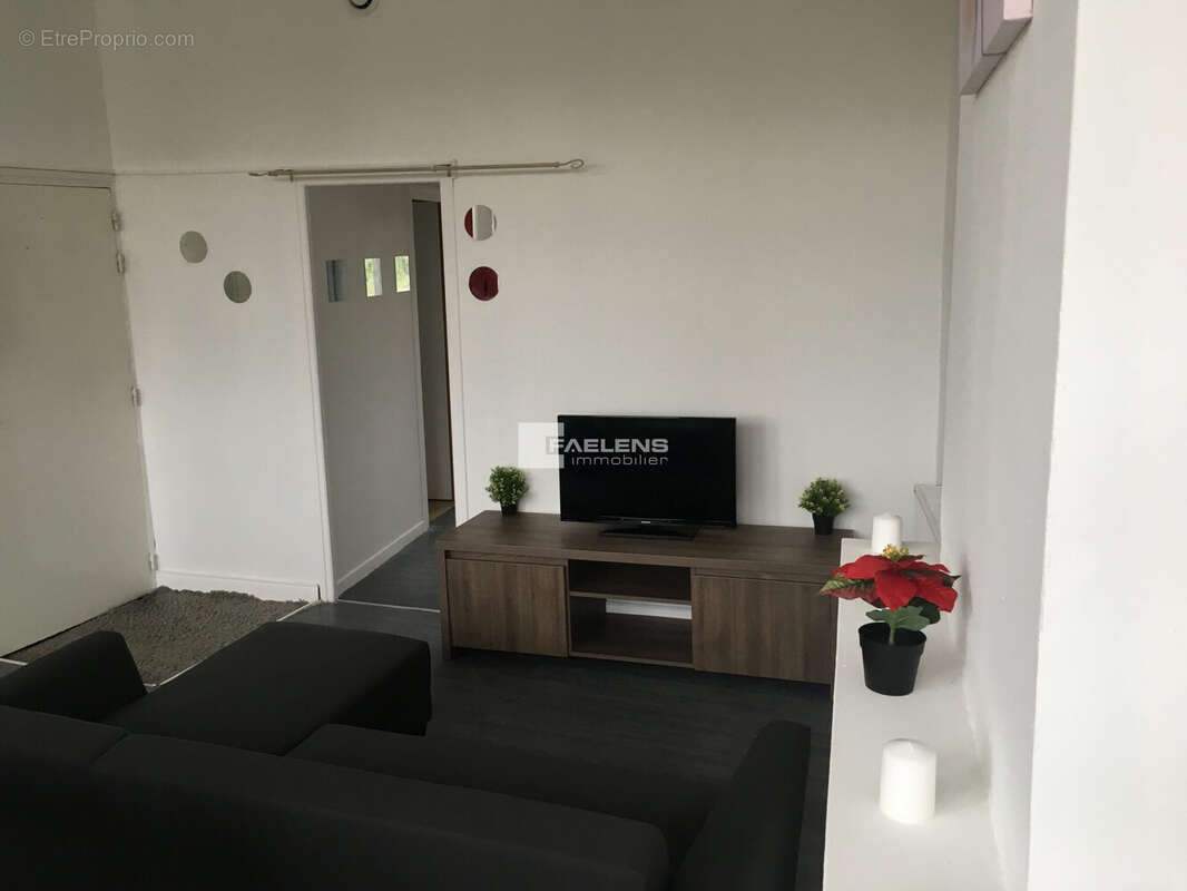 Appartement 153 m² à Conde-Sur-L'escaut  - photo 2