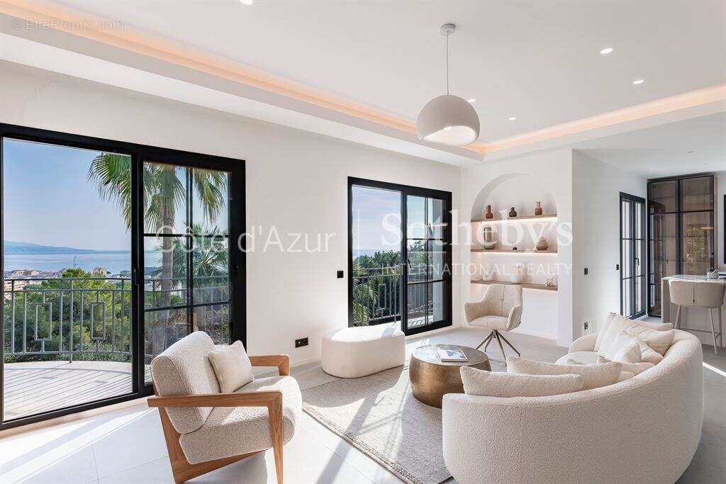 Maison à ROQUEBRUNE-CAP-MARTIN